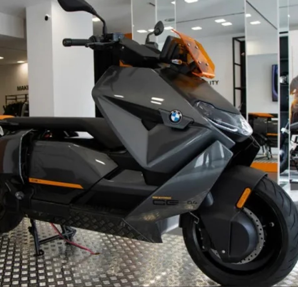 A2a0555eeebe04d328b2f2e1513dc77226