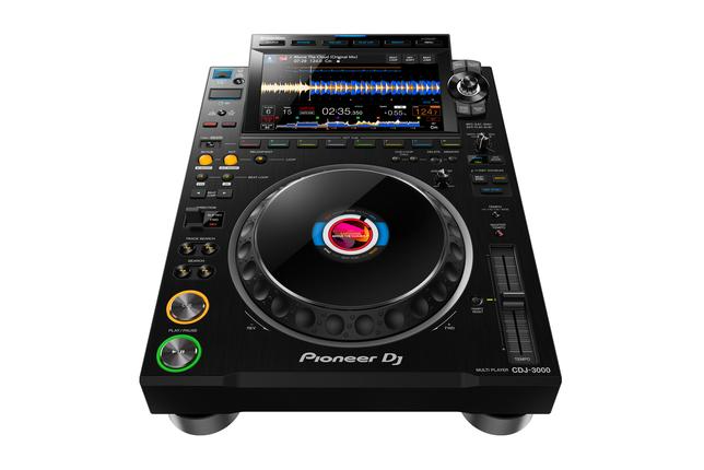 Pioneer_cdj-3000_front_angle_644